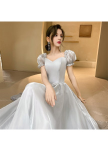 robe de demoiselle d'honneur en tulle gris argenté