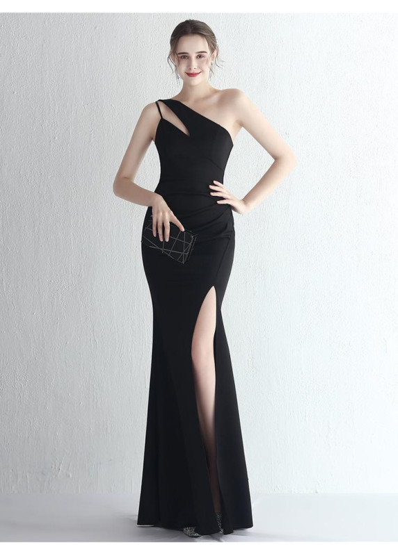 Captivating One-Shoulder Black Gala Gown
