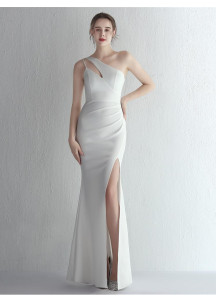 Captivating One-Shoulder Black Gala Gown