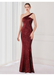 Robe de soirée sirène scintillante aux tons changeants avec décolleté asymétrique