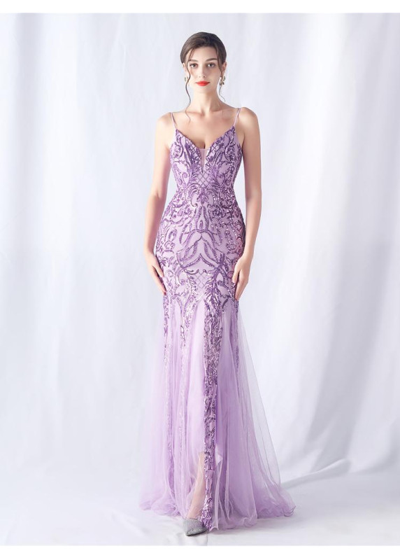 Robe de soirée sirène à motifs floraux argentés brodés sur le corset