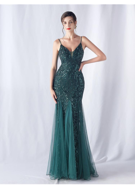 Robe de soirée sirène à motifs floraux argentés brodés sur le corset