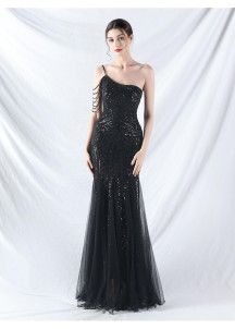 Pale Pink Mermaid Evening Gown Adorned with Geometric Sequins