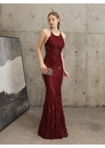 Vestido de Noche Tipo Funda Blanco Adornado con Refinados Volantes