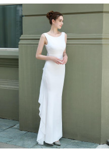 Robe de soirée bordeaux décolleté dans le dos drapé très élégant