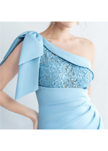Elegant Sky Blue Satin Evening Gown with Asymmetric Shoulder Cut
